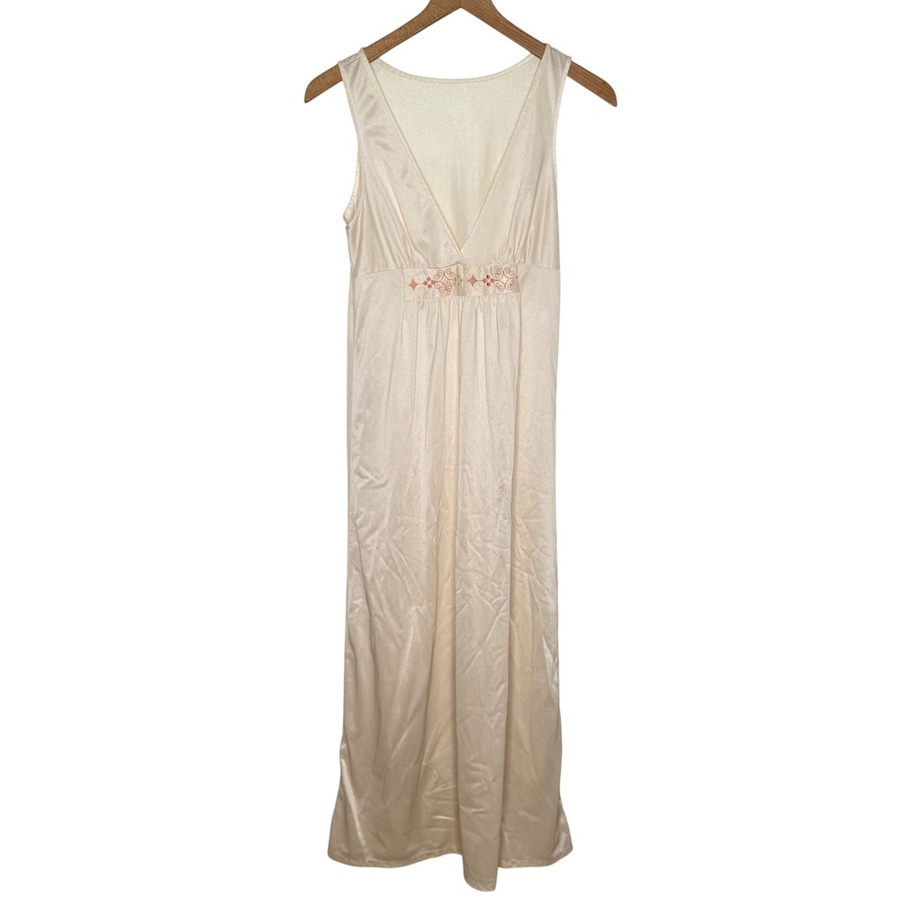 VTG Nightgown Cream Embroidered Empire Waist Sleepwear Regencycore slip dress Sm